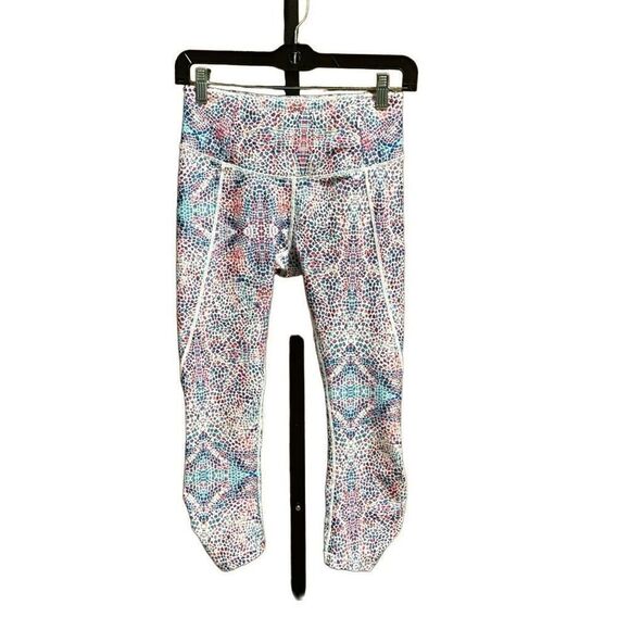 Calia Multi Snakeskin Print Crop Athletic Leggings Pants Size Small NEW - Picture 1 of 6